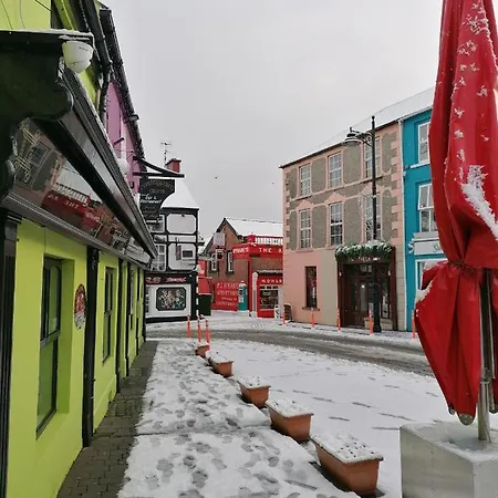 Mountain And Sea Views *