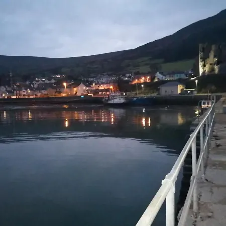 Mountain And Sea Views *