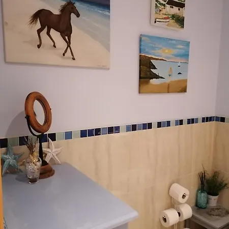 Mountain And Sea Views 아파트 칼링포드