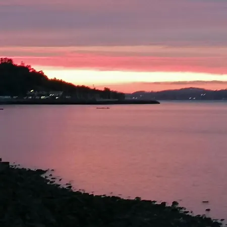 Апартаменты Mountain And Sea Views