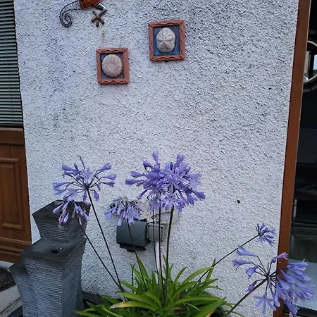 Mountain And Sea Views *